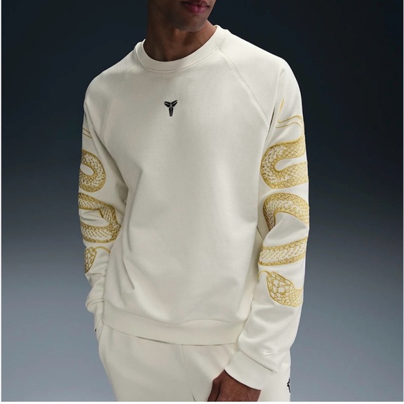 Nike Other - Nike Year of Mamba Exclusive Thermo Fit Sweater